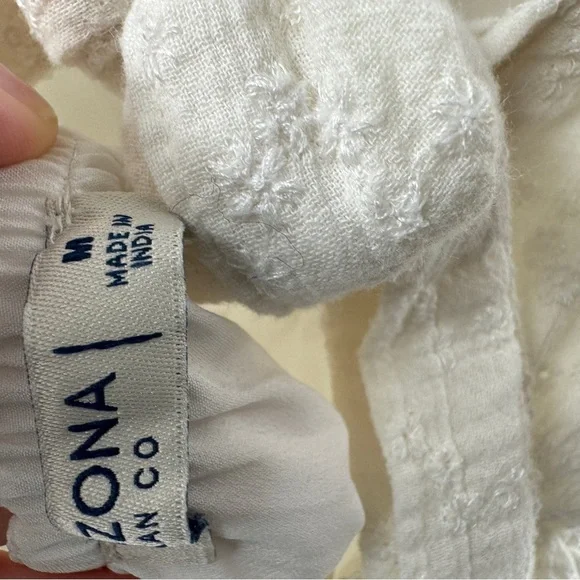 Arizona Jean Co. White Ruffle Mini Dress Size Medium - Picture 5 of 8